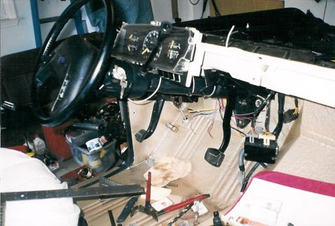 1975 Ford Bronco - The cluster didn't make the cut, but the tilt/cruise column works great. The cruise module is the one with a gray & a white connector besid…