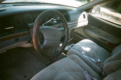 1997 Ford Crown Victoria photo