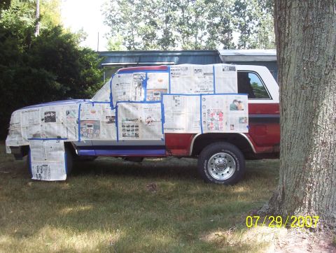 1985 Ford Bronco - Back yard painting