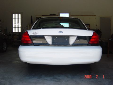 2002 Ford Crown Victoria photo