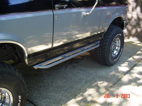 1989 Ford Bronco - closer