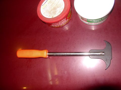 1986 Ford Bronco - Wheel bearing seal puller