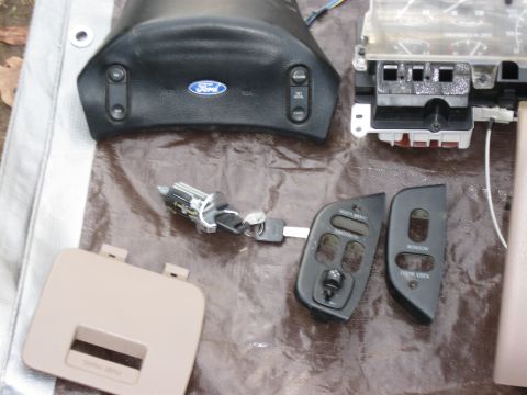 1995 Ford Bronco photo