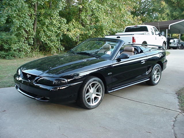 1996 Ford Mustang “Selena”