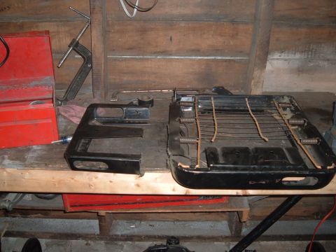 1990 Ford Ranger - drivers seat cut