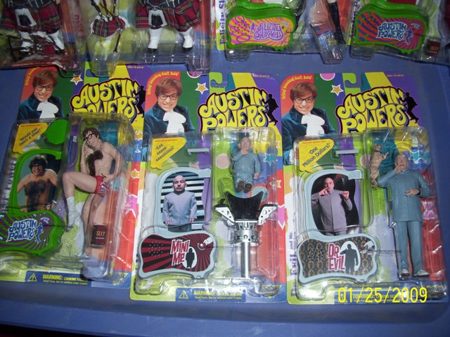Austin Powers action figures in packaging