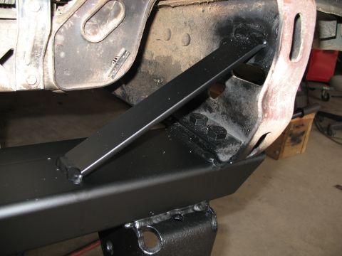 1985 Ford Bronco - brace from hanger mount to frame