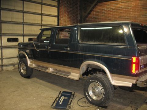 1995 Ford C-350 (Centurion Conversions)