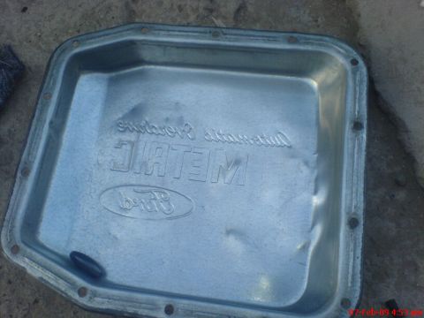 1992 Ford Crown Victoria - i placed a magnetic material inside the pan