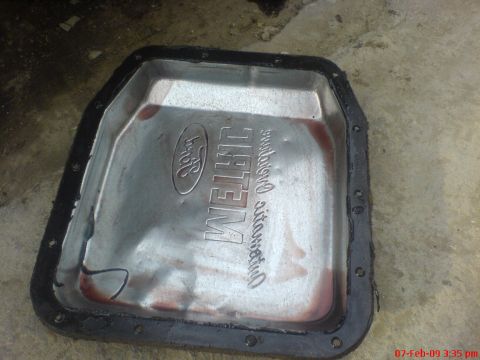 1992 Ford Crown Victoria - clean pan and remove the old gasket