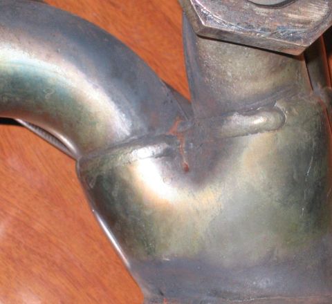1991 Ford Bronco - Header Crack.