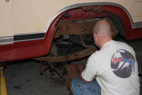 1986 Ford Bronco - Taking rear suspension apart
