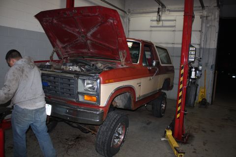1986 Ford Bronco - First time sitting on the ground after installing lift. note the extreme negative camber