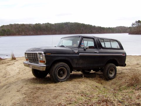 1978 Ford Bronco “wolf”