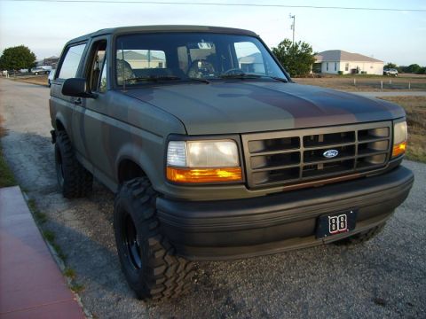 1993 Ford Bronco photo