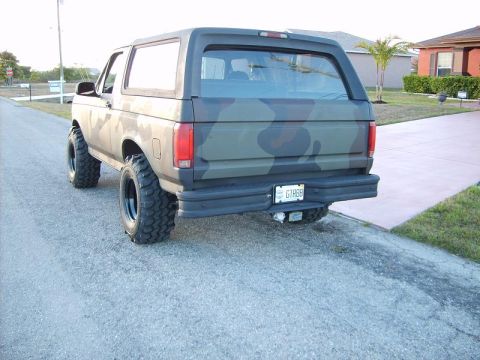 1993 Ford Bronco photo