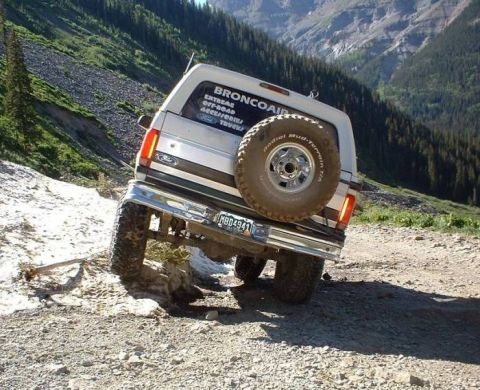 1993 Ford Bronco - That's all I got! Time to trash the sway bar.