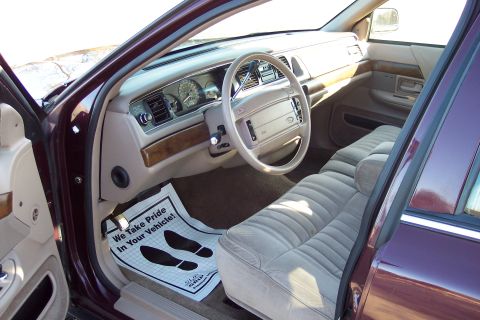 2001 Ford Crown Victoria