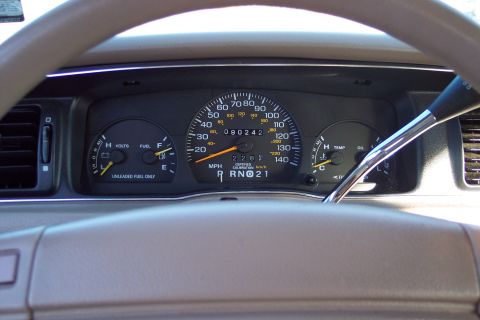 2001 Ford Crown Victoria