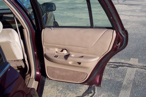 2001 Ford Crown Victoria