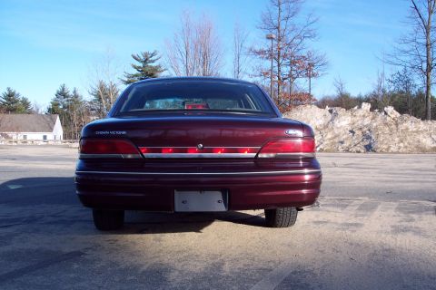2001 Ford Crown Victoria