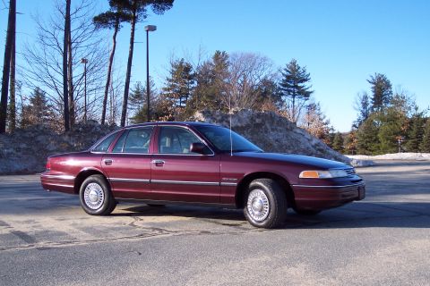 2001 Ford Crown Victoria