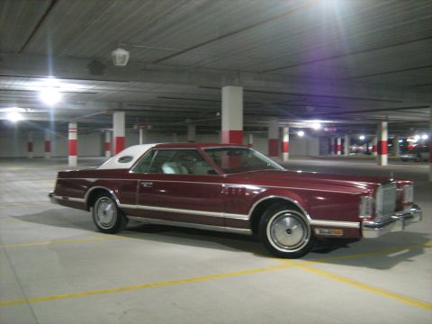 1988 Mercury Grand Marquis - This coupe's body style suggests a 1977 model year, not a 1988 Mercury Grand Marquis.