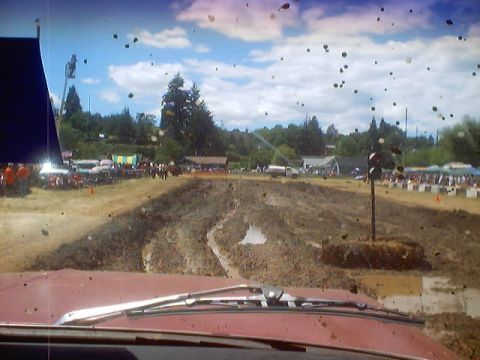 1976 Ford F-100 - A look from inside at the starting line.
