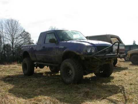 1990 Ford Bronco - Nice Ranger at the race.
