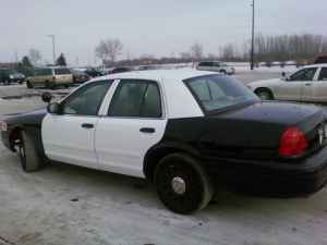 2005 Ford Crown Victoria photo