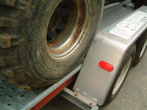 1982 Ford Bronco - Snug on both sides.