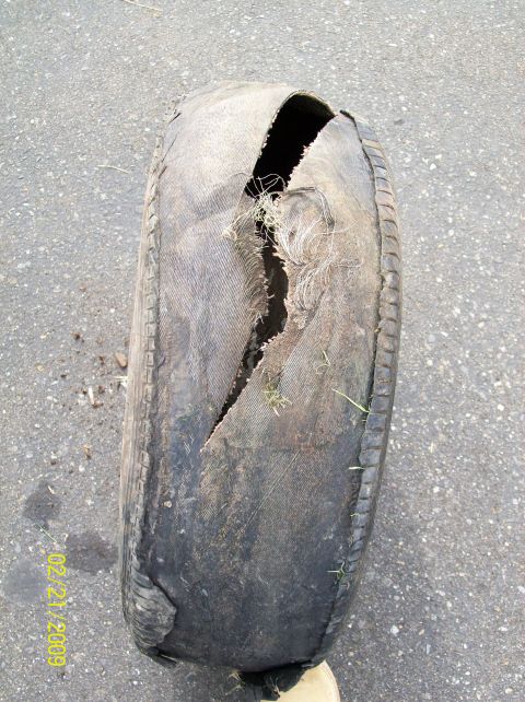 1972 Ford Ranchero - BLOWN TIRE