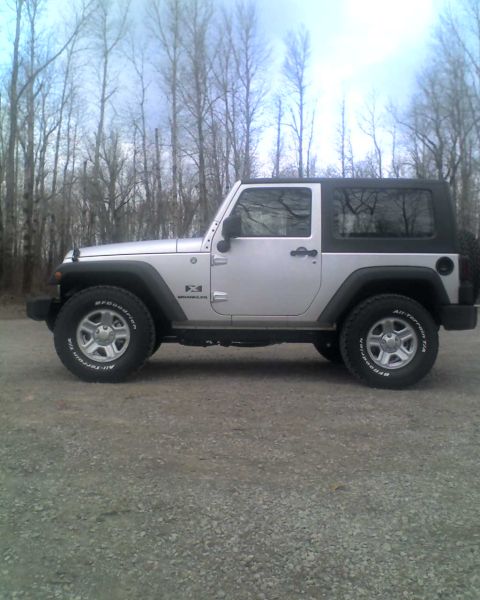 2005 Jeep Wrangler - w/33's 285/75-16 BFG KO's