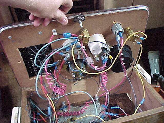 CONSOLE3 - "CENTURION YACHT"  REAR VIEW, THIS TOP OF THE CONSOLE OPENS RIGHT UP WITH A LITTLE LATCH.  WIRING ISN'T TOO BAD...
