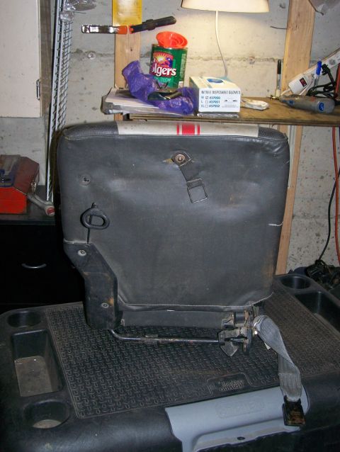 1988 Suzuki Samurai - A single car seat is shown, not a 1988 Suzuki Samurai.