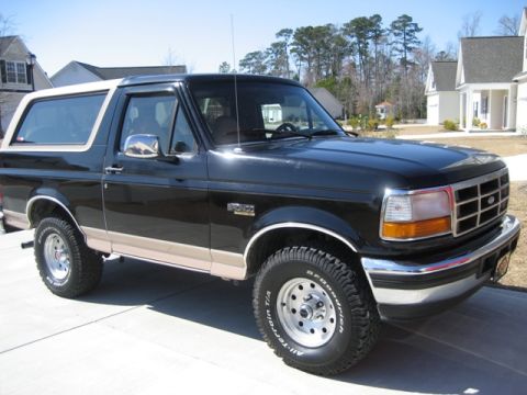 1996 Ford Bronco photo
