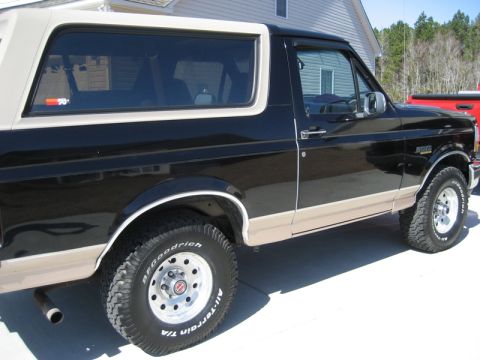 1996 Ford Bronco photo