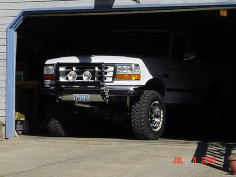 1989 Ford Bronco - Back in the garage