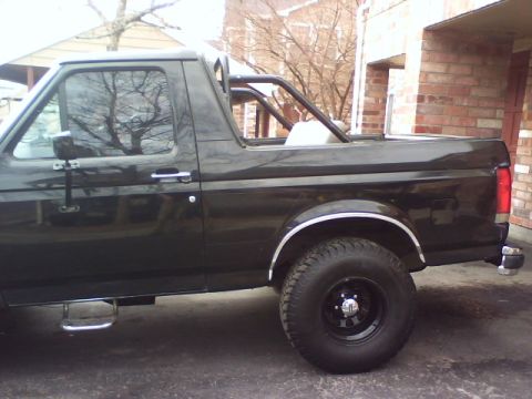 1988 Ford Bronco - Another shot of the bar