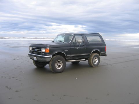 1991 Ford Bronco photo