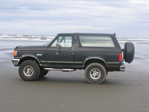 1991 Ford Bronco photo