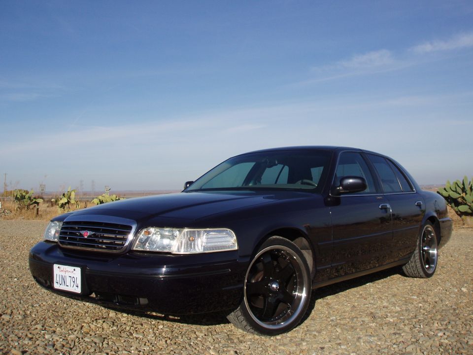 2001 Ford Crown Victoria “CVX”