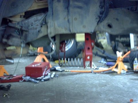 1995 Ford Bronco - Both brackets in. Second bracket was a lot easier.