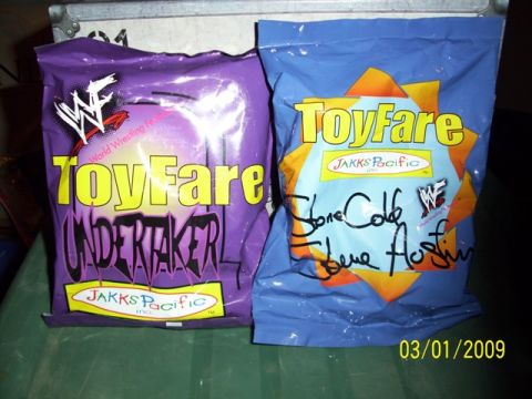 1991 Ford Bronco - WWF ToyFare bags Undertaker and Stone Cold Steve Austin, dated 03/01/2009.