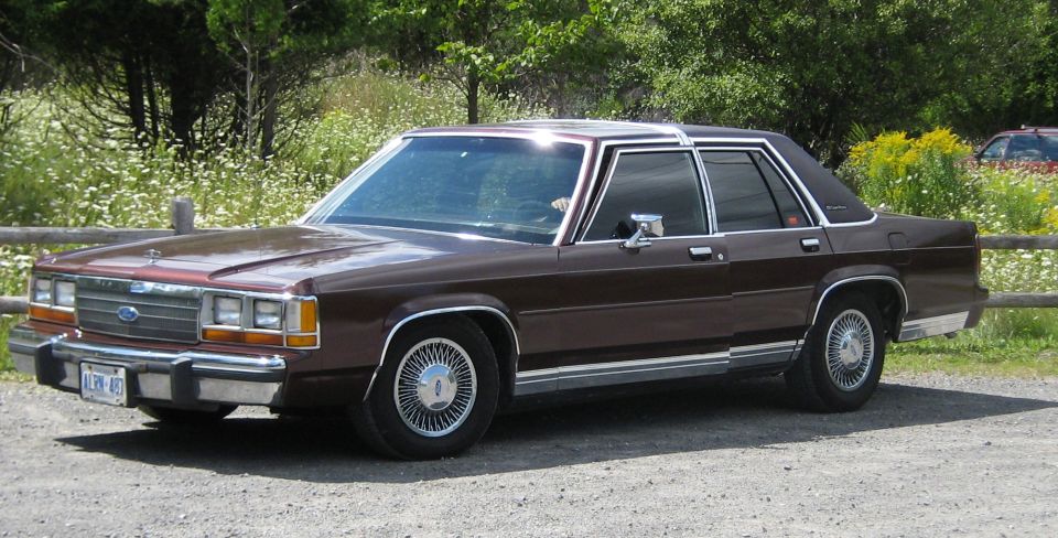 1990 Ford Crown Victoria LTD “Fjord STD”
