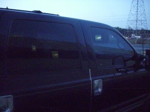 2000 Ford Excursion - Close up of Passenger