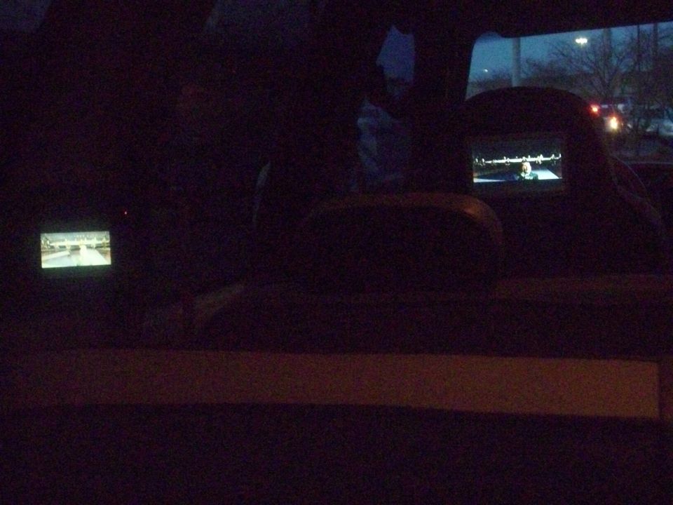 Driver side TV and Third row TV