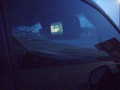 2000 Ford Excursion - Visor TV