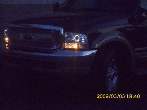 2000 Ford Excursion - Angel Eyes Night
