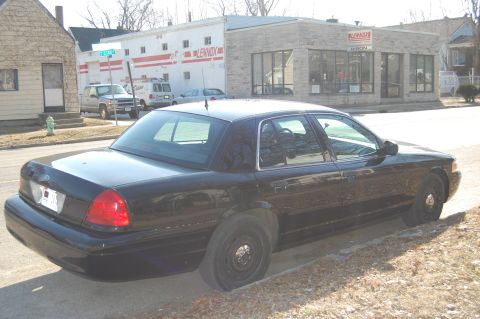 2003 Ford Crown Victoria